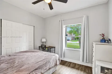 1201 NW 192nd Lane Pembroke Pines FL 33029