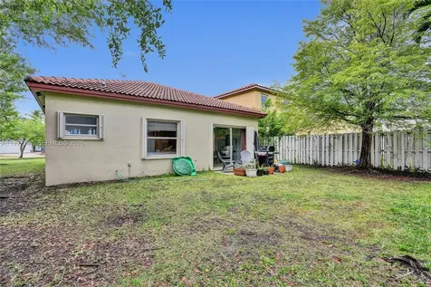 1201 NW 192nd Lane Pembroke Pines FL 33029