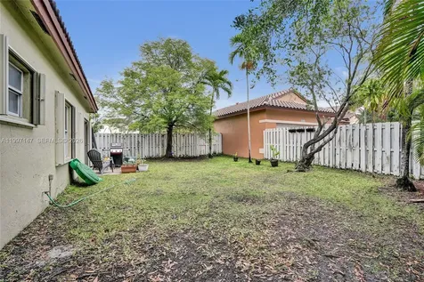 1201 NW 192nd Lane Pembroke Pines FL 33029