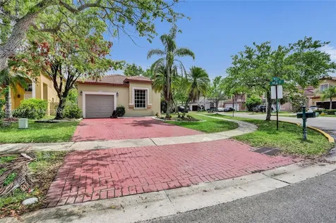 1201 NW 192nd Lane Pembroke Pines FL 33029