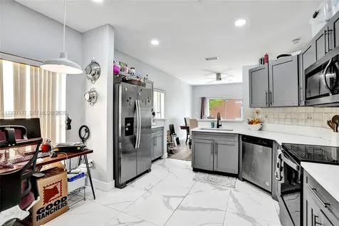 1201 NW 192nd Lane Pembroke Pines FL 33029