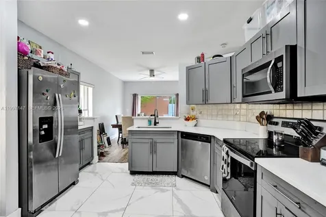 1201 NW 192nd Lane Pembroke Pines FL 33029