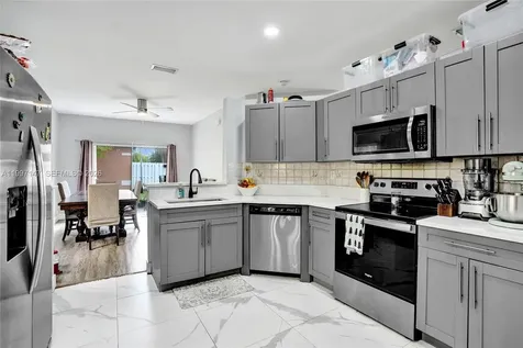 1201 NW 192nd Lane Pembroke Pines FL 33029