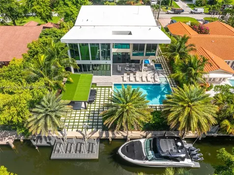 521 Holiday Drive Hallandale Beach FL 33009