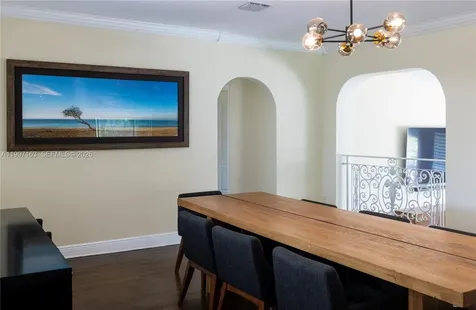 429 Deer Run Miami Springs FL 33166