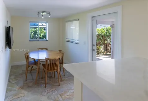 429 Deer Run Miami Springs FL 33166