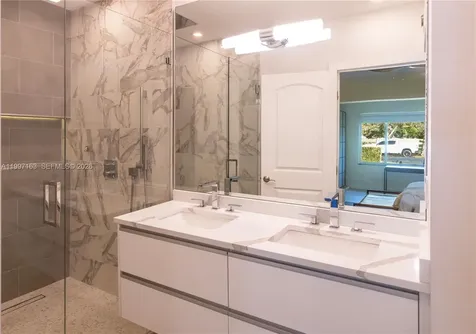 429 Deer Run Miami Springs FL 33166