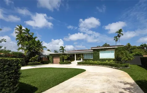 429 Deer Run Miami Springs FL 33166