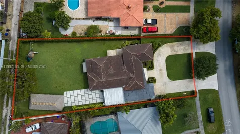429 Deer Run Miami Springs FL 33166