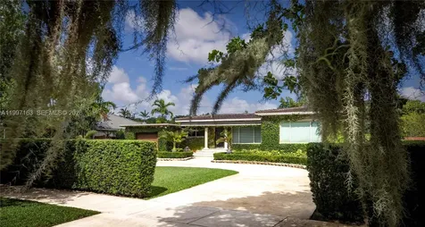 429 Deer Run Miami Springs FL 33166