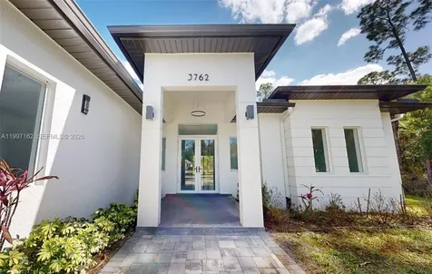 3762 32nd Avenue SE Naples FL 34117