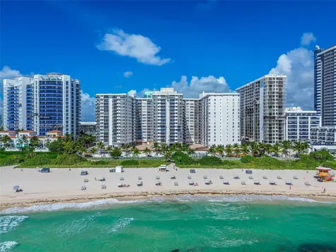 6039 Collins Avenue Miami Beach FL 33140