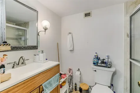 6039 Collins Avenue Miami Beach FL 33140