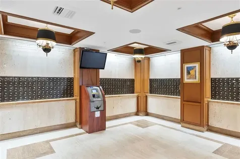 6039 Collins Avenue Miami Beach FL 33140