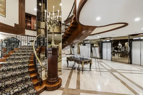 6039 Collins Avenue Miami Beach FL 33140