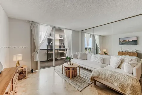 6039 Collins Avenue Miami Beach FL 33140