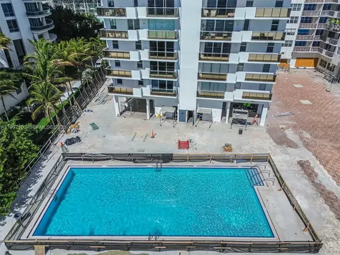 6039 Collins Avenue Miami Beach FL 33140