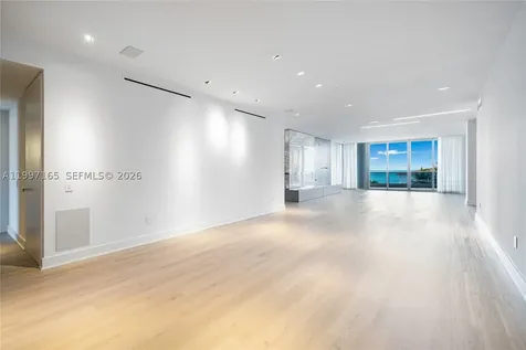 5959 Collins Avenue Miami Beach FL 33140