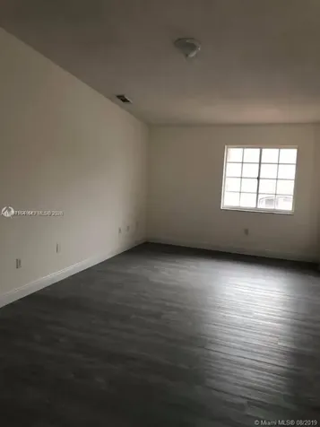 2246 W 74th Street Hialeah FL 33016