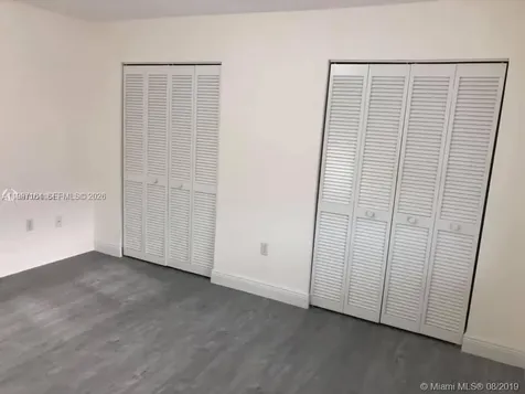 2246 W 74th Street Hialeah FL 33016