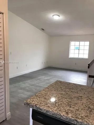 2246 W 74th Street Hialeah FL 33016