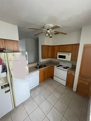 870 NE 212th Terrace Miami FL 33179