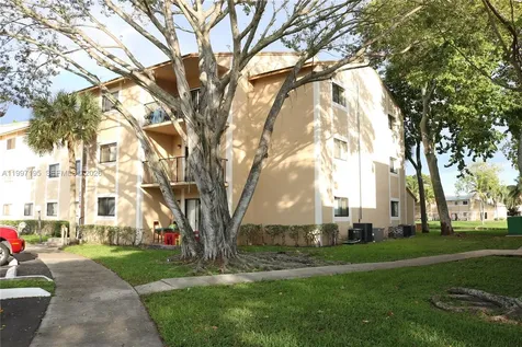 9491 S Palm Circle S Pembroke Pines FL 33025