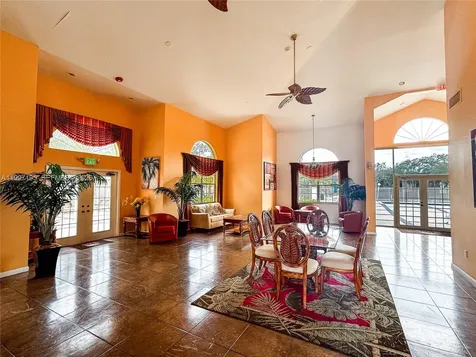 9491 S Palm Circle S Pembroke Pines FL 33025