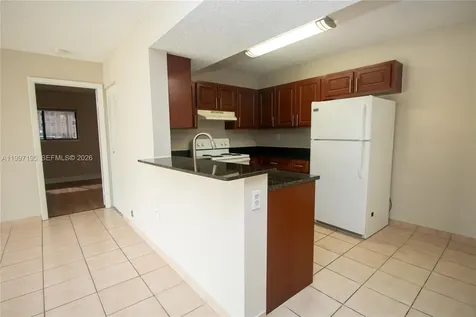 9491 S Palm Circle S Pembroke Pines FL 33025