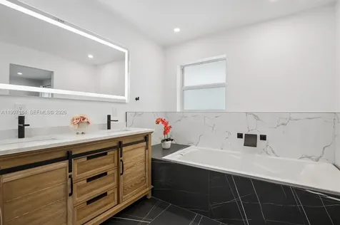 717 NW 30th Street Wilton Manors FL 33311