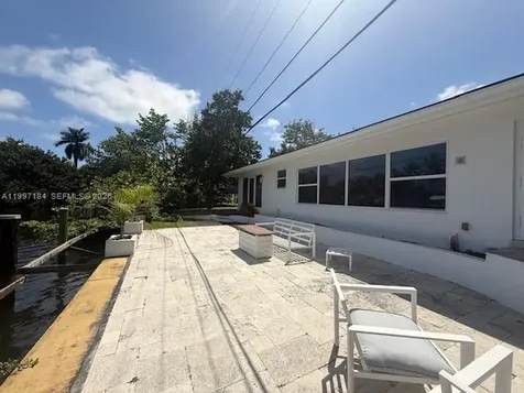 717 NW 30th Street Wilton Manors FL 33311
