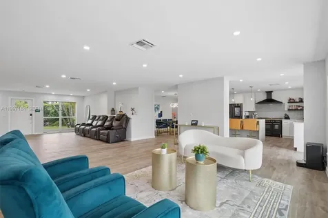 717 NW 30th Street Wilton Manors FL 33311