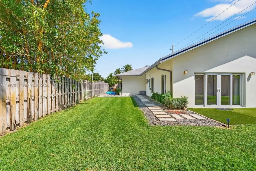 1126 NE 16th Court Fort Lauderdale FL 33305