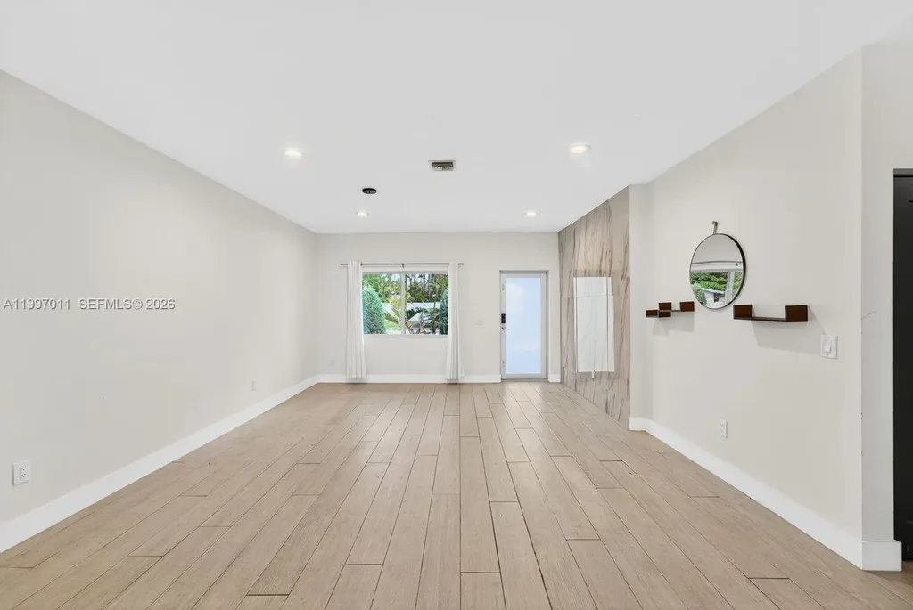 1126 NE 16th Court Fort Lauderdale FL 33305