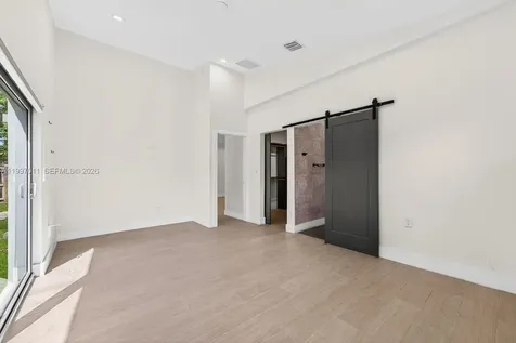 1126 NE 16th Court Fort Lauderdale FL 33305