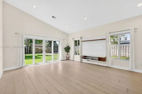 1126 NE 16th Court Fort Lauderdale FL 33305