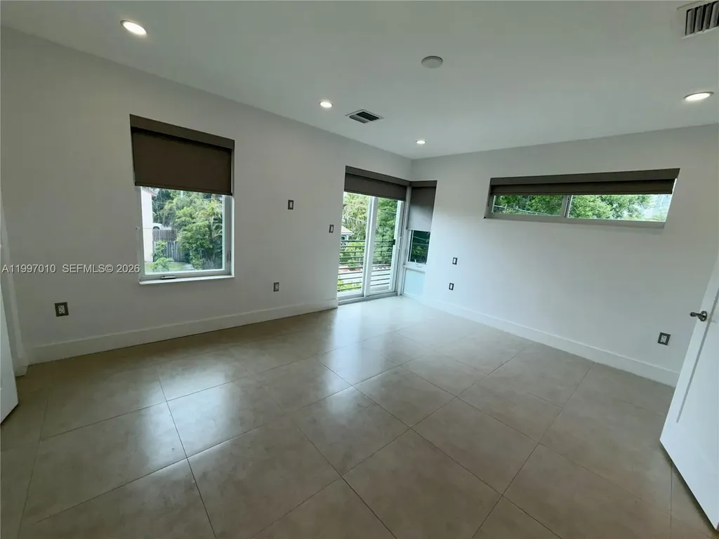 540 SW 6th Avenue Fort Lauderdale FL 33315