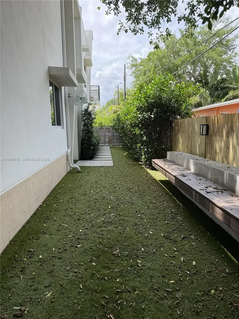 540 SW 6th Avenue Fort Lauderdale FL 33315