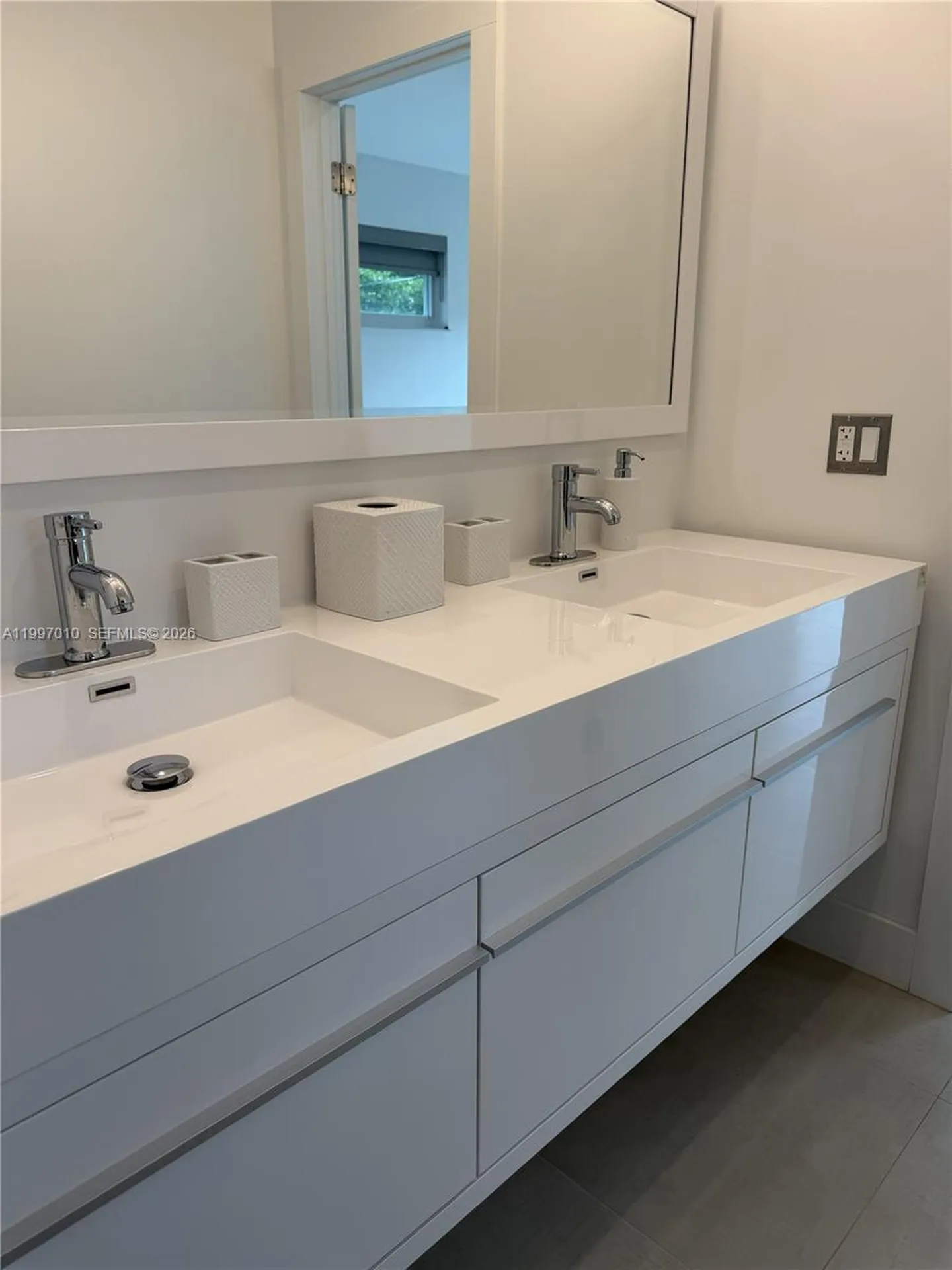 540 SW 6th Avenue Fort Lauderdale FL 33315