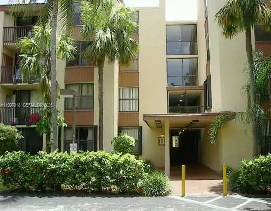 14301 N Kendall Drive Miami FL 33186