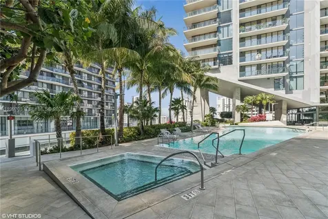 88 SW 7th Street Miami FL 33130