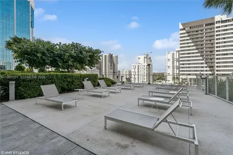 88 SW 7th Street Miami FL 33130