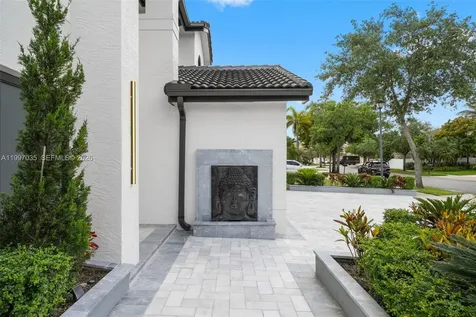 2241 SW 164th Avenue Miramar FL 33027