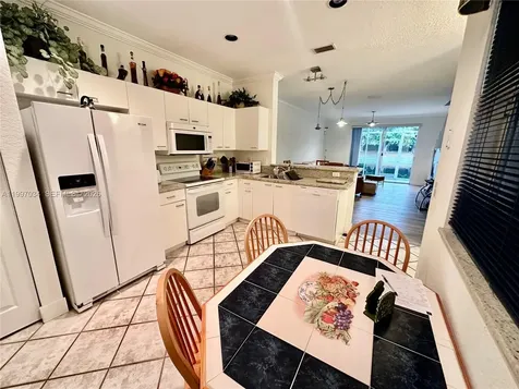 Weston FL 33327