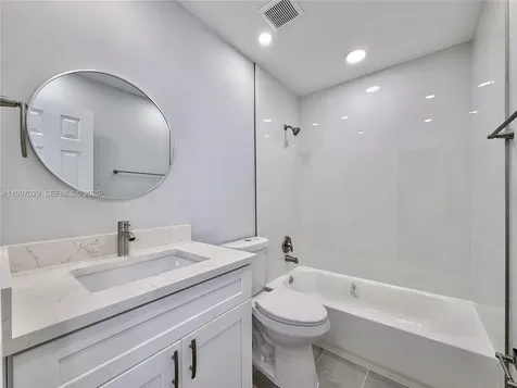 9254 NW 18th Street Pembroke Pines FL 33024