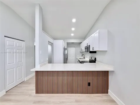 9254 NW 18th Street Pembroke Pines FL 33024