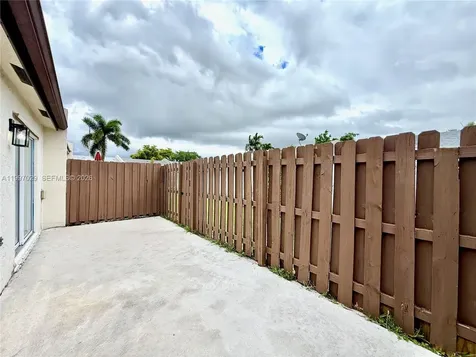 9254 NW 18th Street Pembroke Pines FL 33024