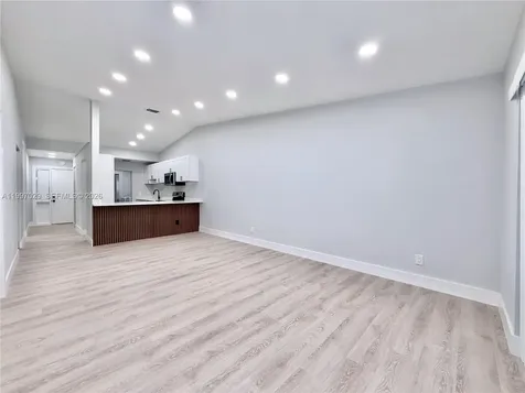 9254 NW 18th Street Pembroke Pines FL 33024
