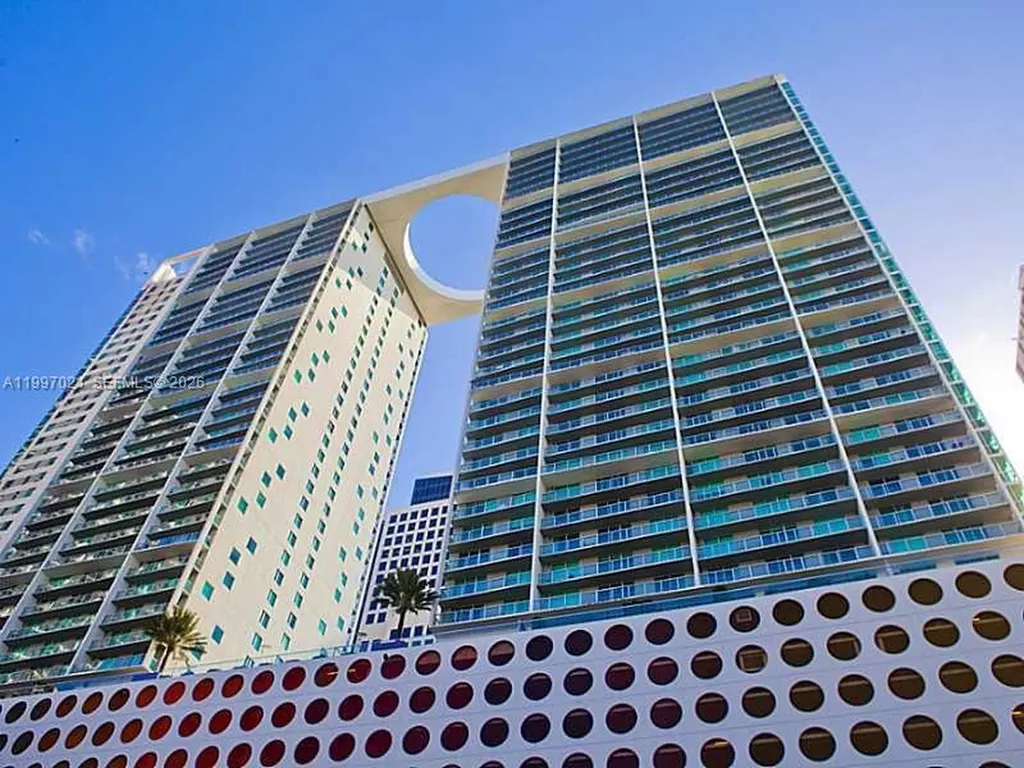 55 SE 6th Street Miami FL 33131