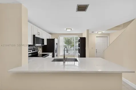 85 SW 3rd Street Pompano Beach FL 33060